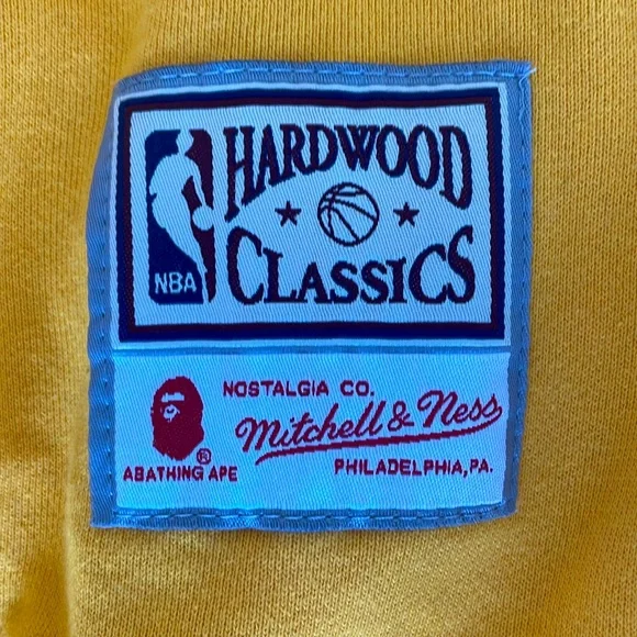 Mitchell & Ness Bape Lakers Sweater NBA Hardwood Classics - Picture 2 of 6